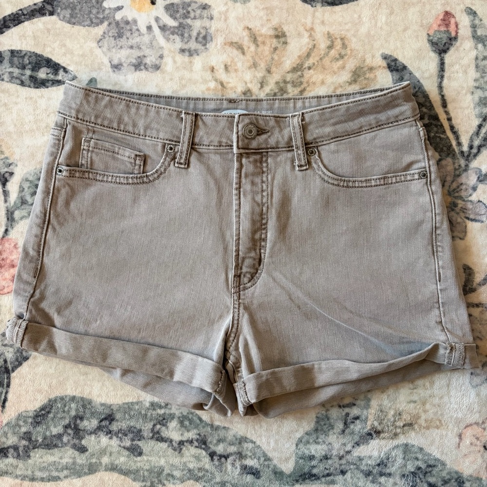 Old Navy Women’s Grey OG Short High Rise Shorts